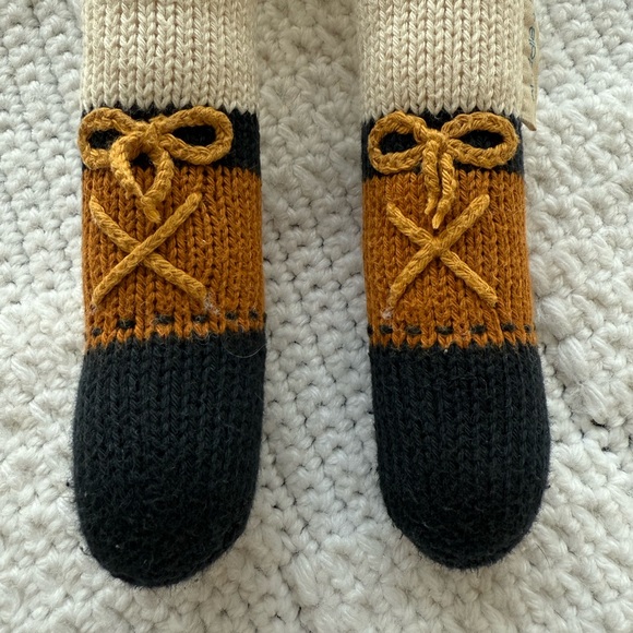 Cuddle + Kind Hudson the Polar Bear - Picture 5 of 14